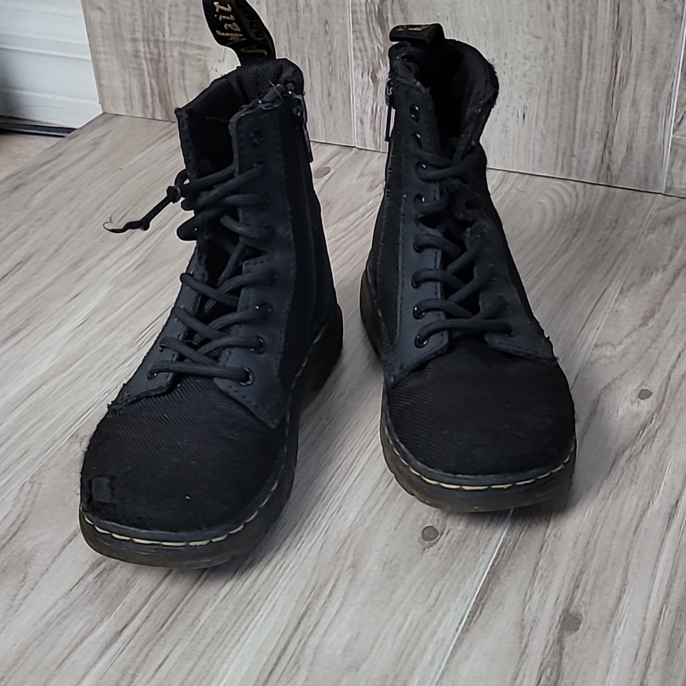 Dr Martens Kids COMBS J black boots size 12